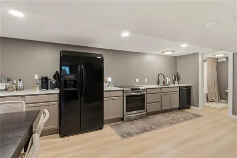 $424,900 | 927 West 20th Terrace, Lawrence, KS 66046