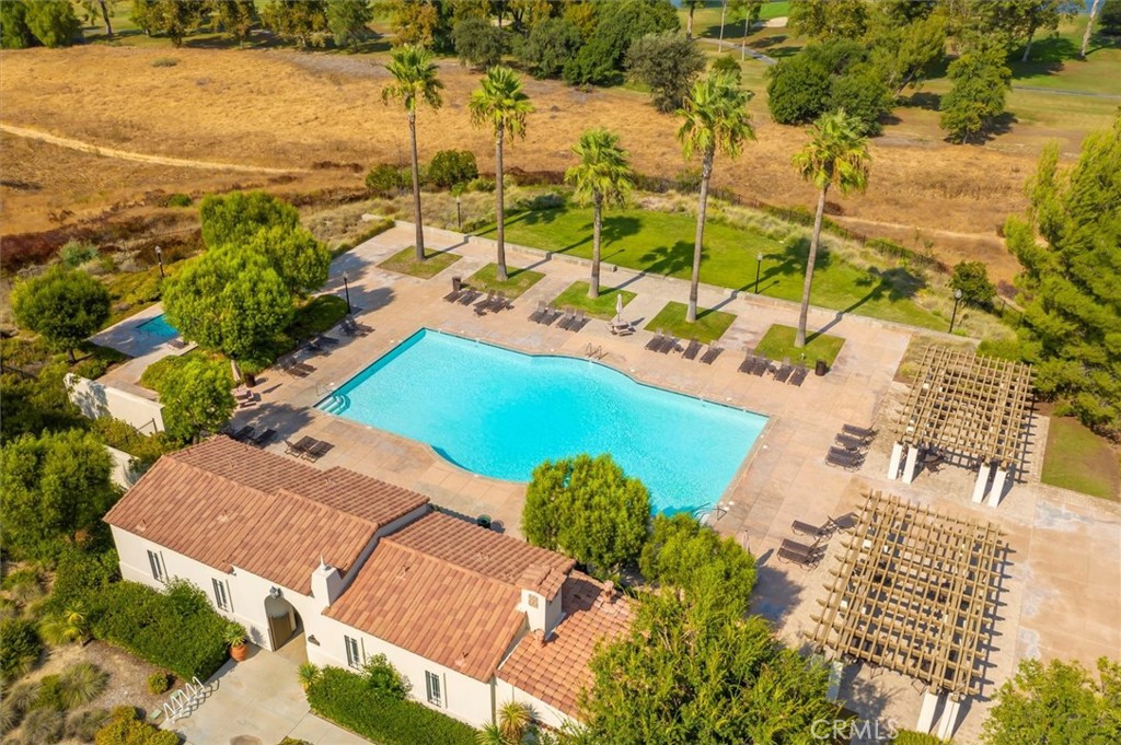 26800 Fairlain Drive Valencia, CA 91355 - Photo 31 of 39