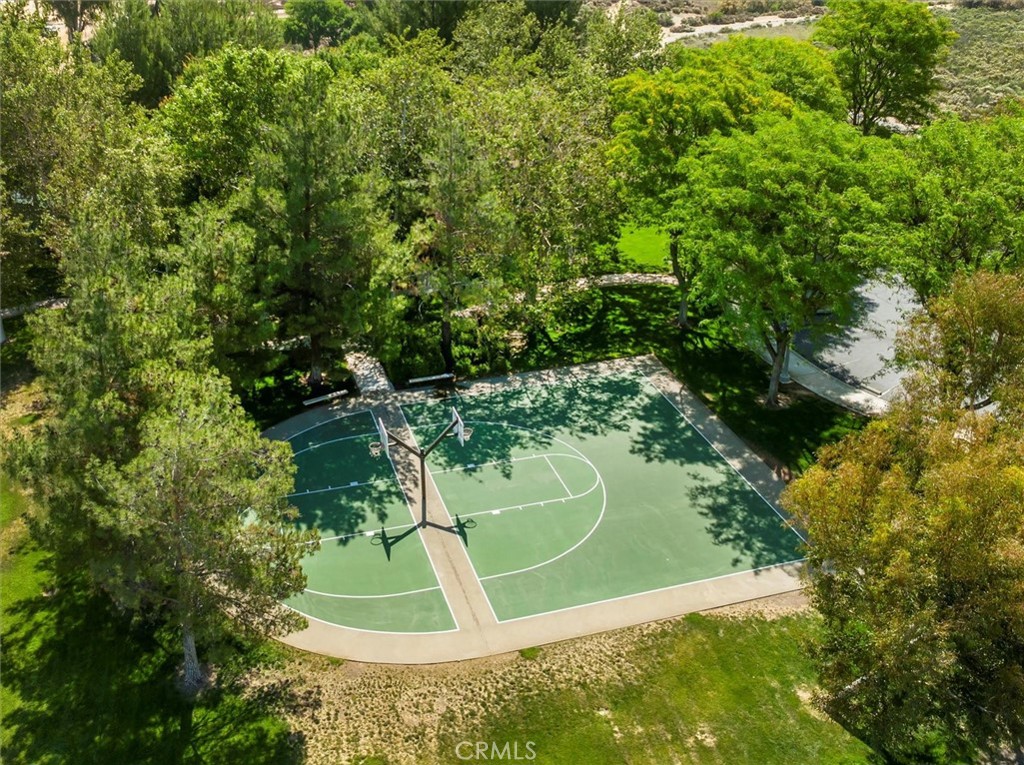 26800 Fairlain Drive Valencia, CA 91355 - Photo 34 of 39