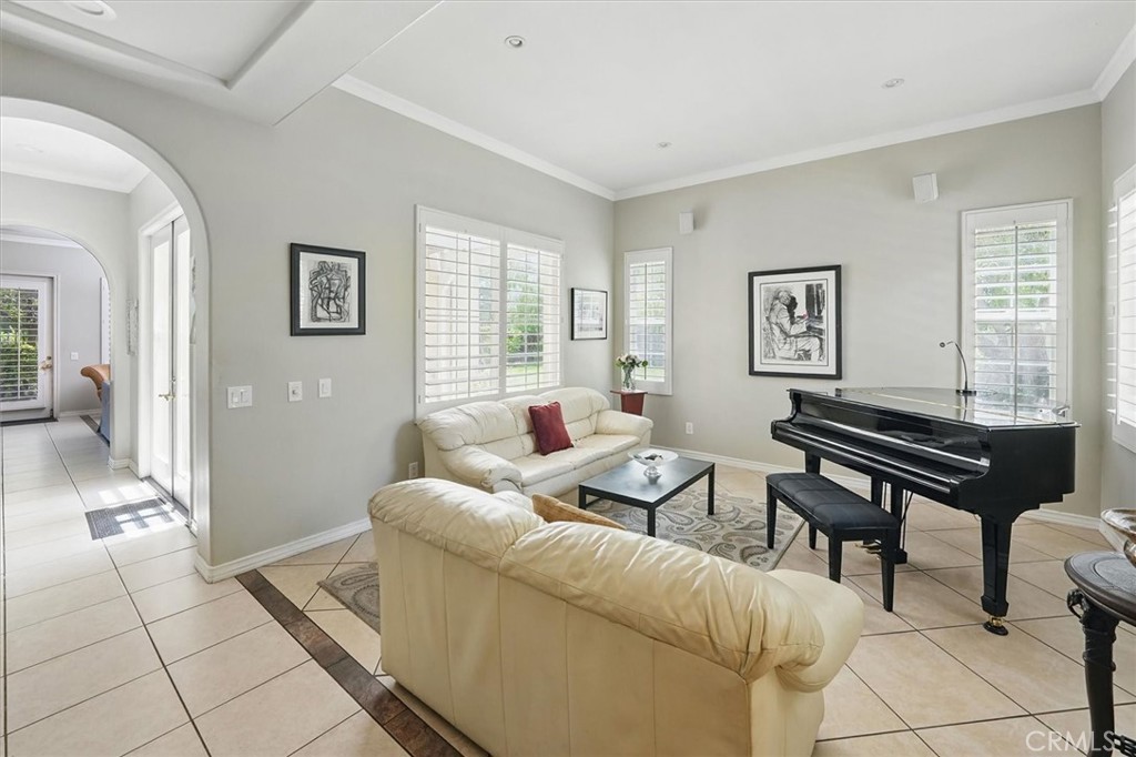 26800 Fairlain Drive Valencia, CA 91355 - Photo 6 of 39