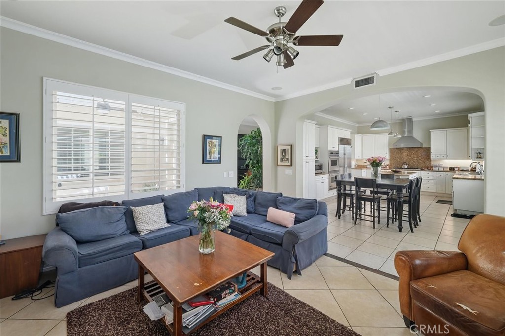 26800 Fairlain Drive Valencia, CA 91355 - Photo 9 of 39