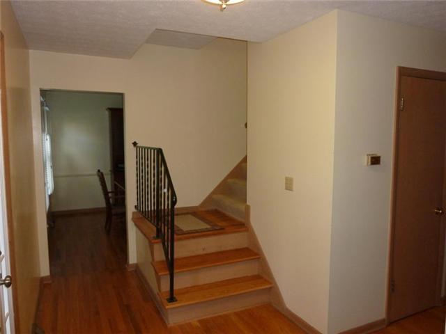 5984 Rocky Rill Road Columbus, OH 43235 - Photo 2 of 18 Gallery Image 2