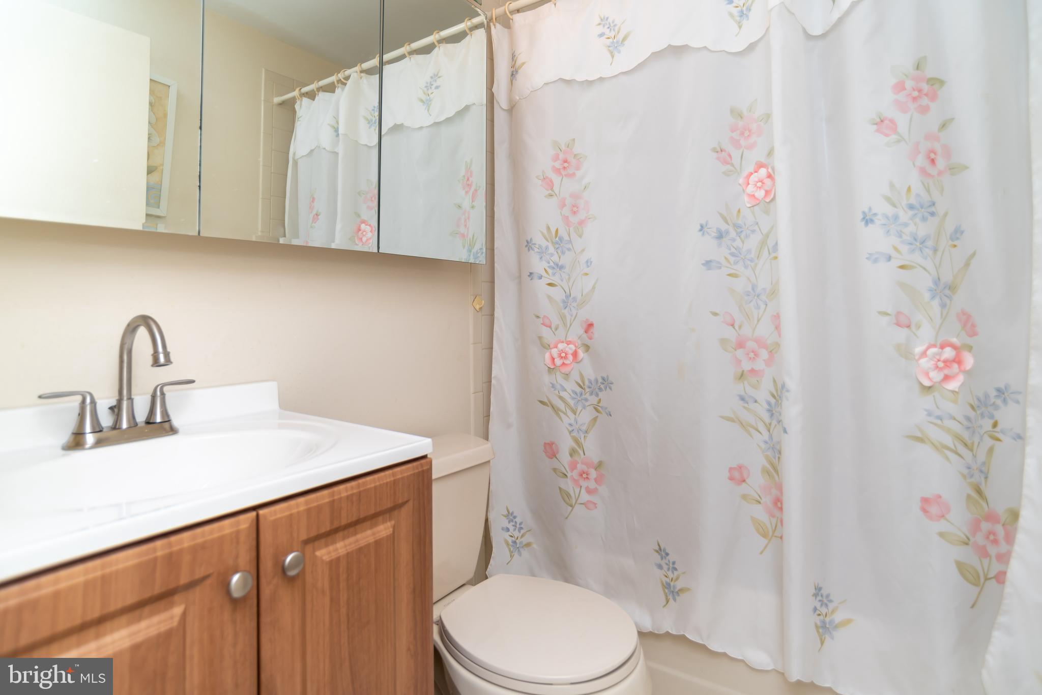 85 Candle Road Levittown, PA 19057 - Photo 22 of 39 Gallery Image 22
