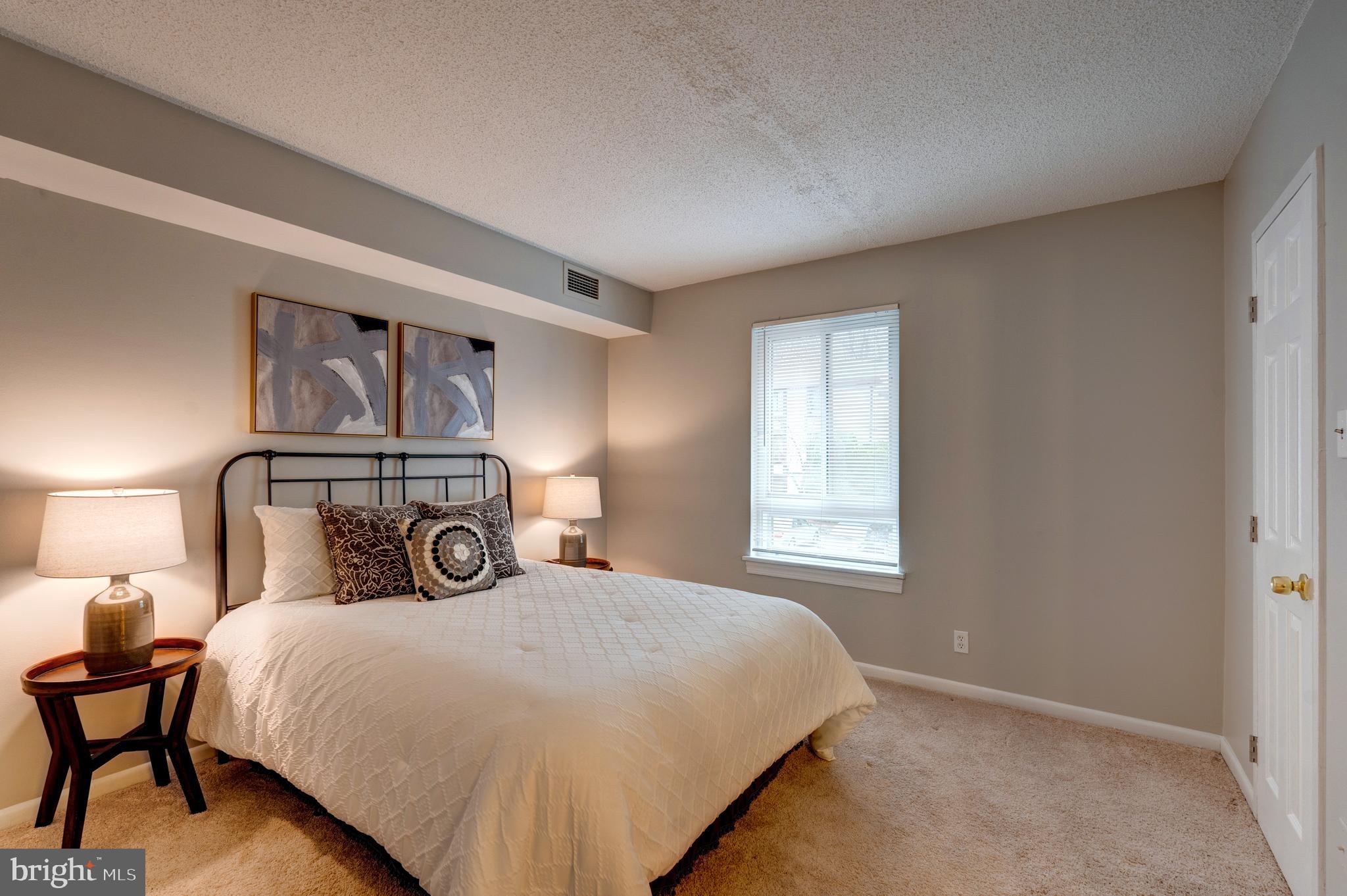 11651 Stoneview Square, Unit 11C Reston, VA 20191 - Photo 10 of 34 Primary Bedroom