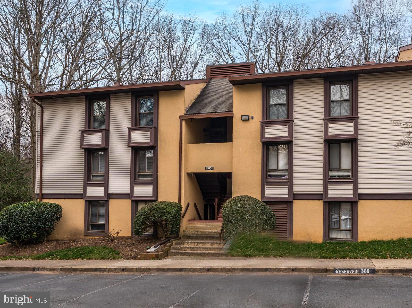 11651 Stoneview Square, Unit 11C Reston, VA 20191 - Photo 2 of 34 11651 Stoneview Sq