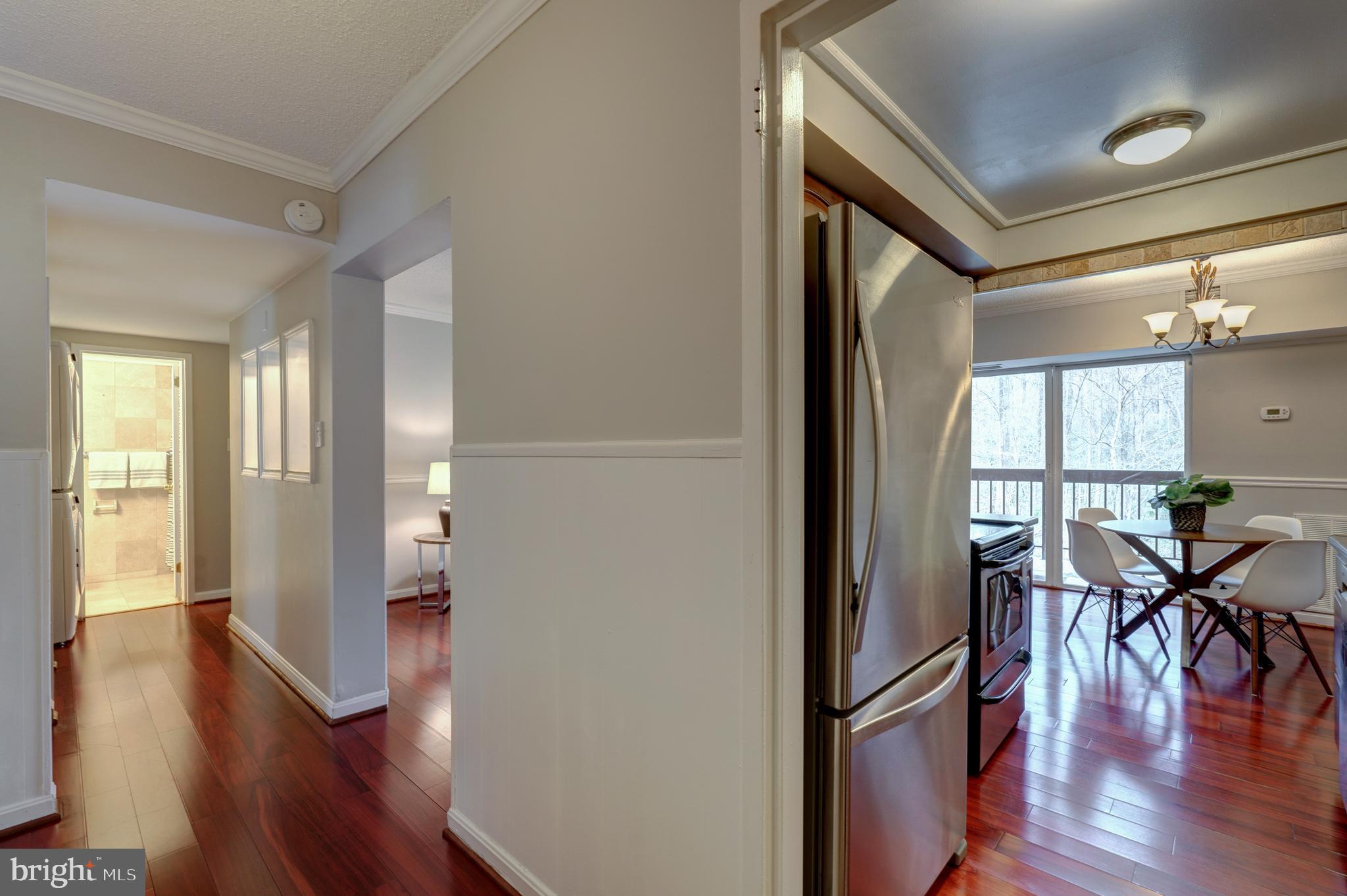 11651 Stoneview Square, Unit 11C Reston, VA 20191 - Photo 3 of 34 View from the entrance