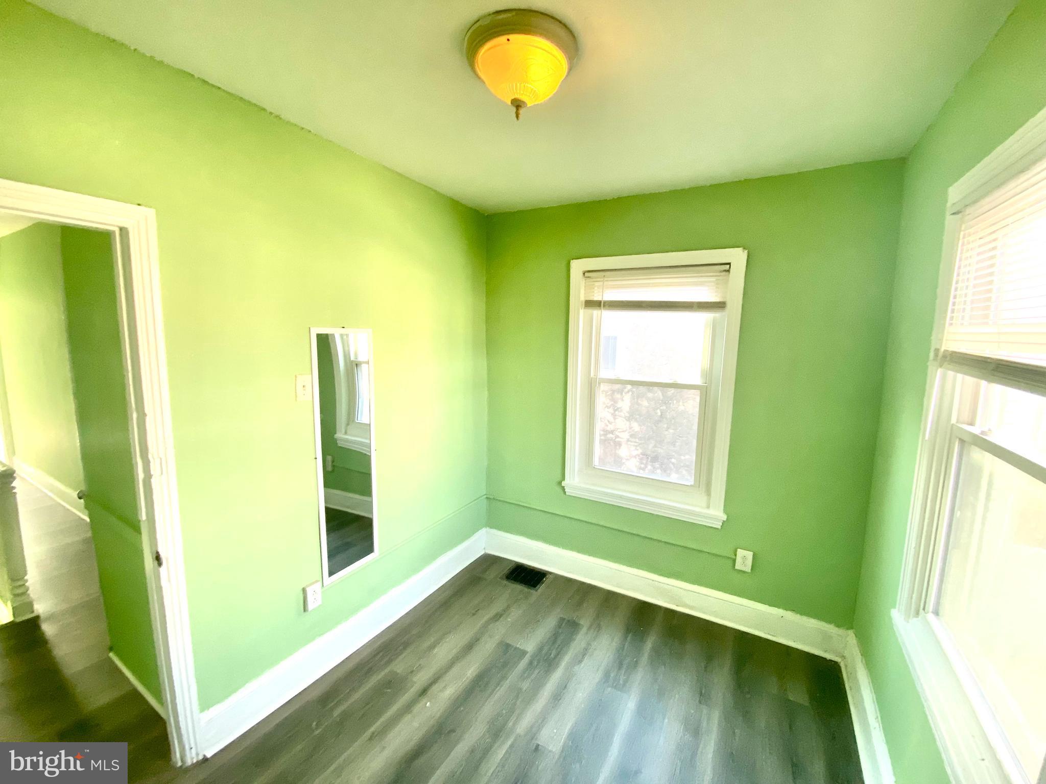 1107 West Colona Street Philadelphia, PA 19133 - Photo 5 of 10 a view of empty room with window