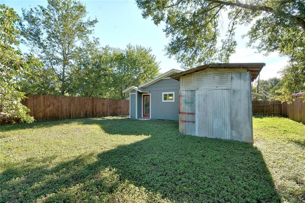 1120 Estes Avenue, Unit B Austin, TX 78721 - Photo 22 of 26