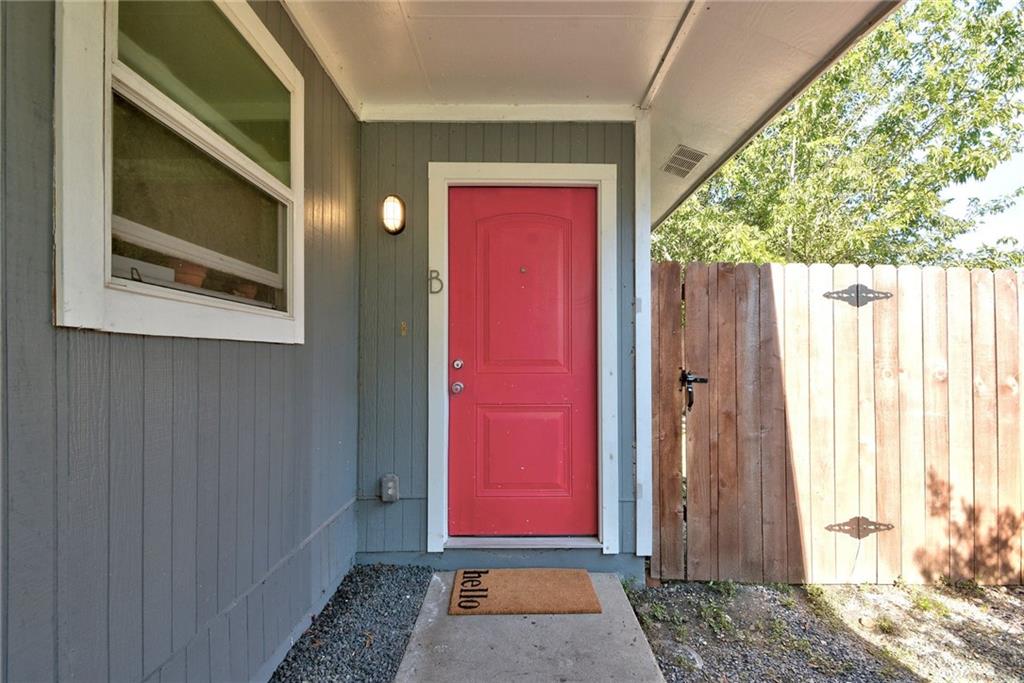 1120 Estes Avenue, Unit B Austin, TX 78721 - Photo 24 of 26 Property entrance featuring a gate