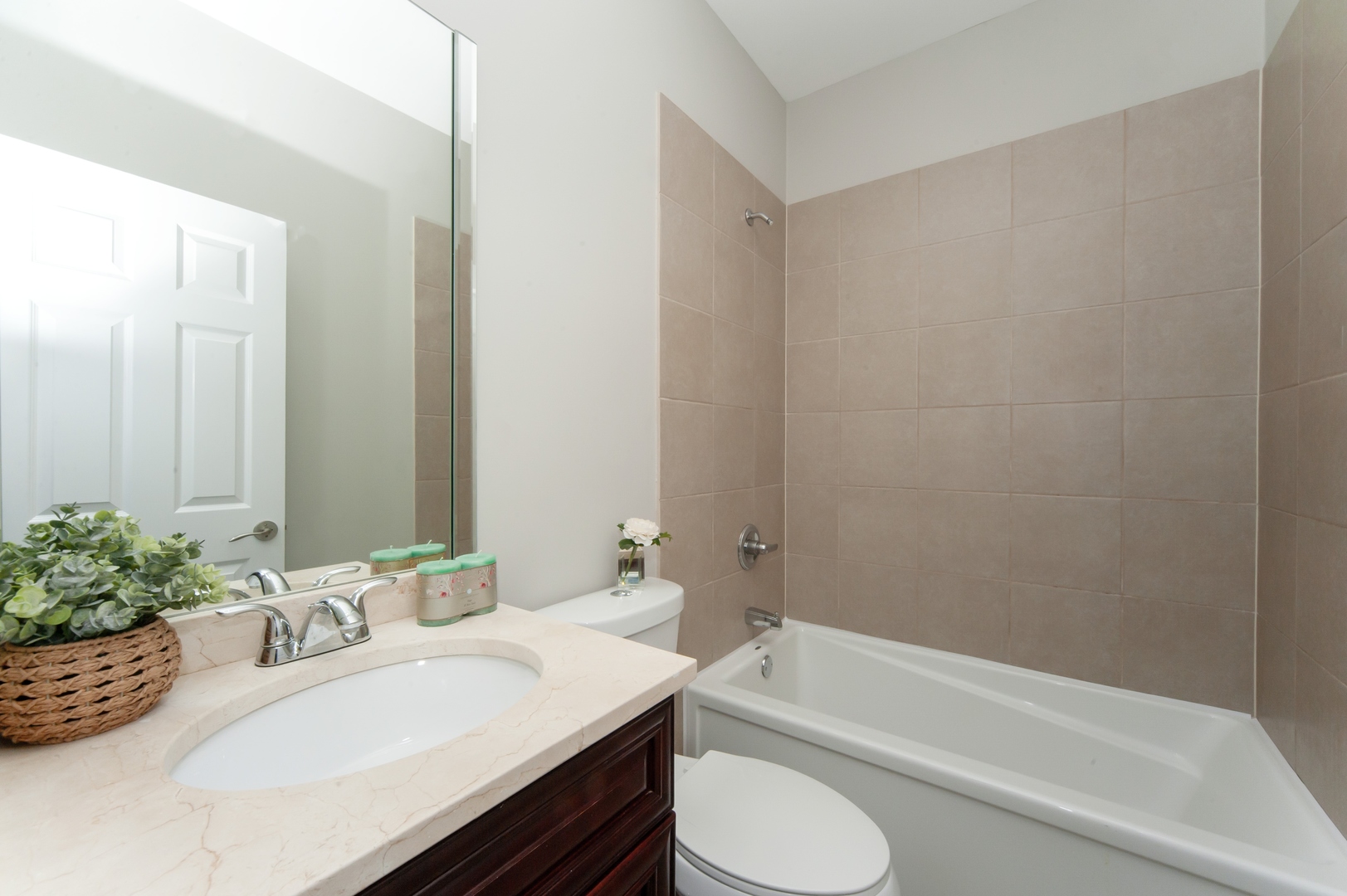 90 Legacy Lane Wheeling, IL 60090 - Photo 19 of 25