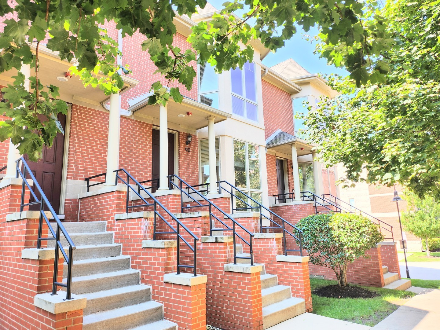 90 Legacy Lane Wheeling, IL 60090 - Photo 25 of 25