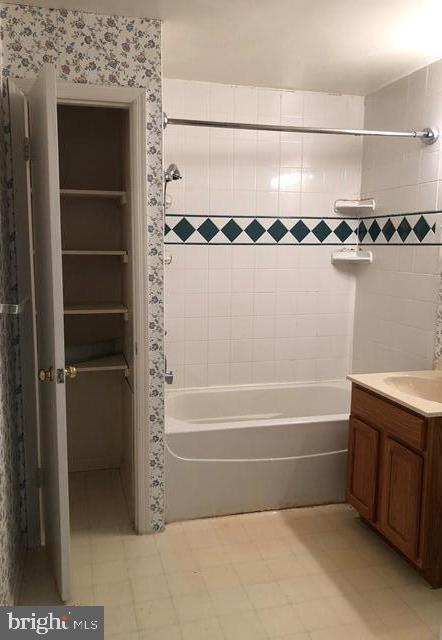 233 Brickhouse Road Princeton, NJ 08540 - Photo 10 of 13 Gallery Image 10