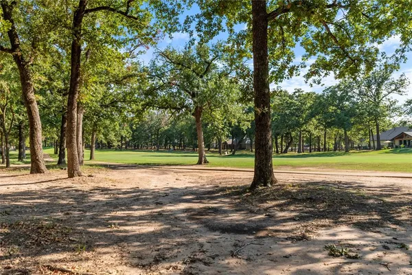 $58,000 | 223 Colonial Drive, Mabank, TX 75156