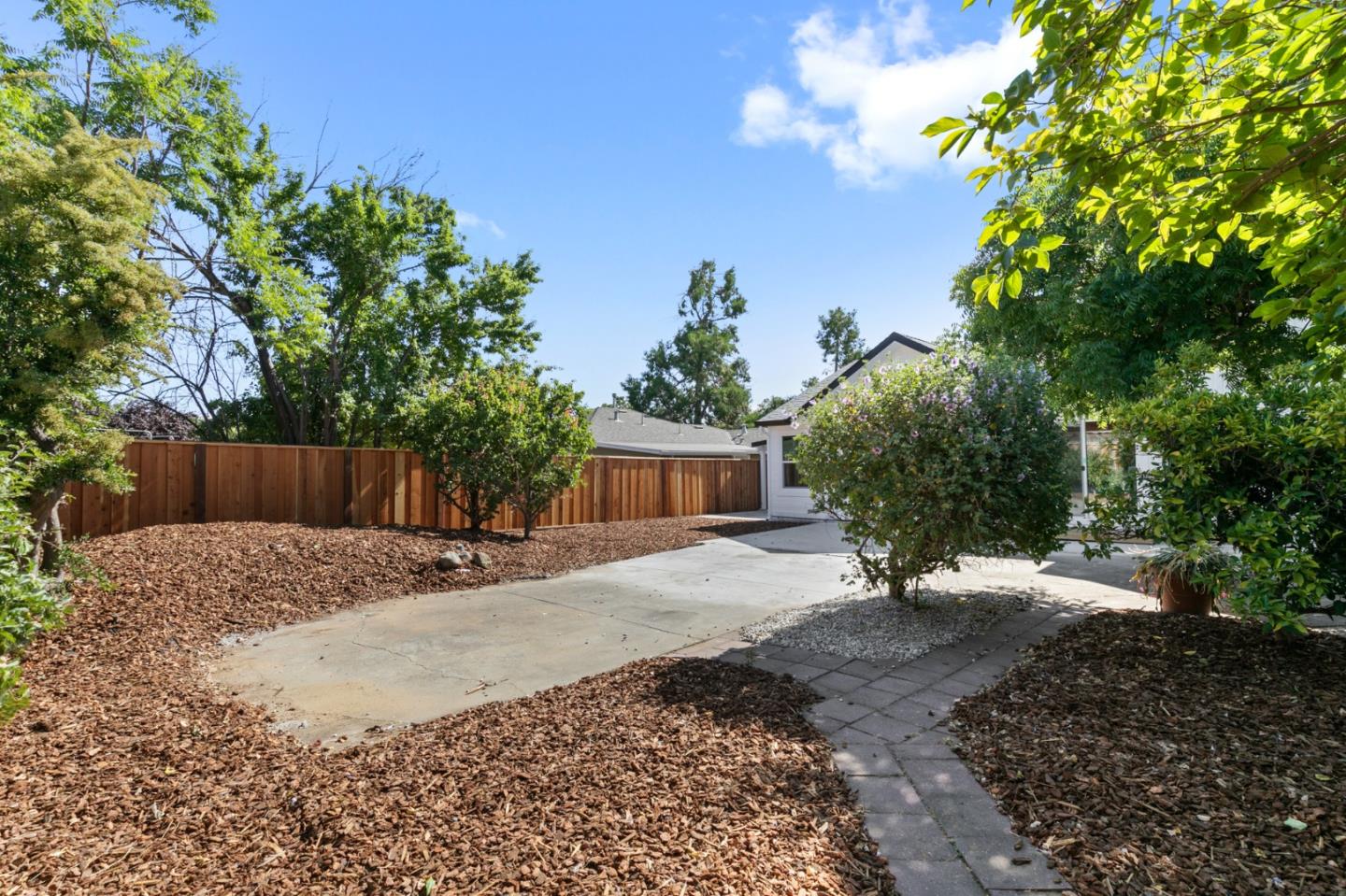 1381 Hampton Drive Sunnyvale, CA 94087 - Photo 28 of 28 a backyard of a house with a tree
