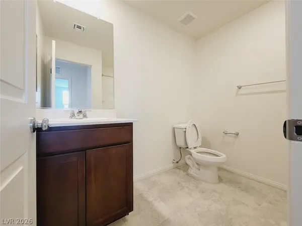 $2,300 | 8180 Seminario Avenue, Las Vegas, NV 89113