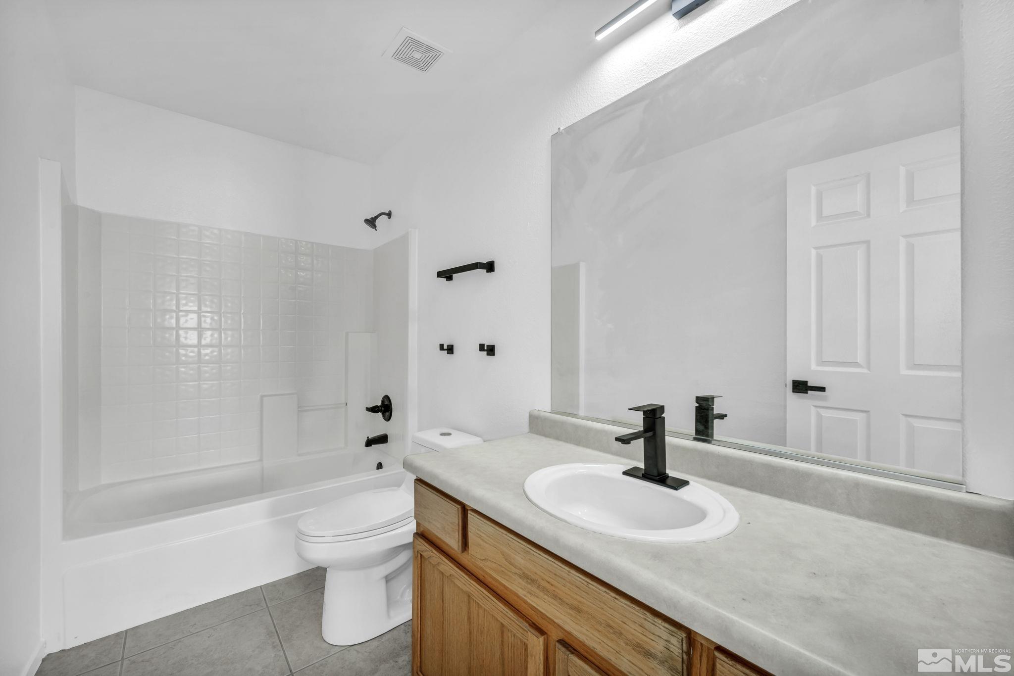 2290 Sapphire Ridge Way Reno, NV 89523 - Photo 17 of 40 Photo 17