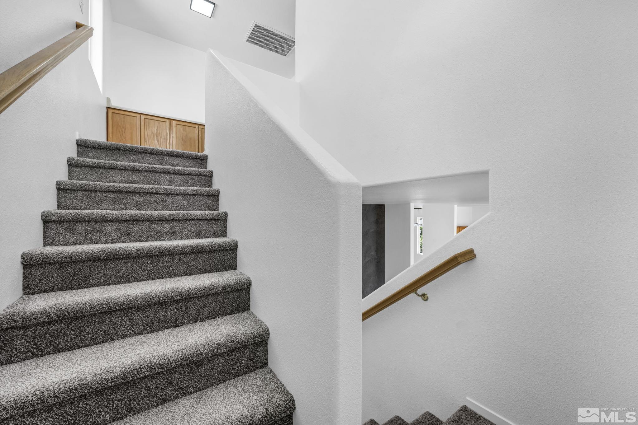 2290 Sapphire Ridge Way Reno, NV 89523 - Photo 38 of 40 Photo 38