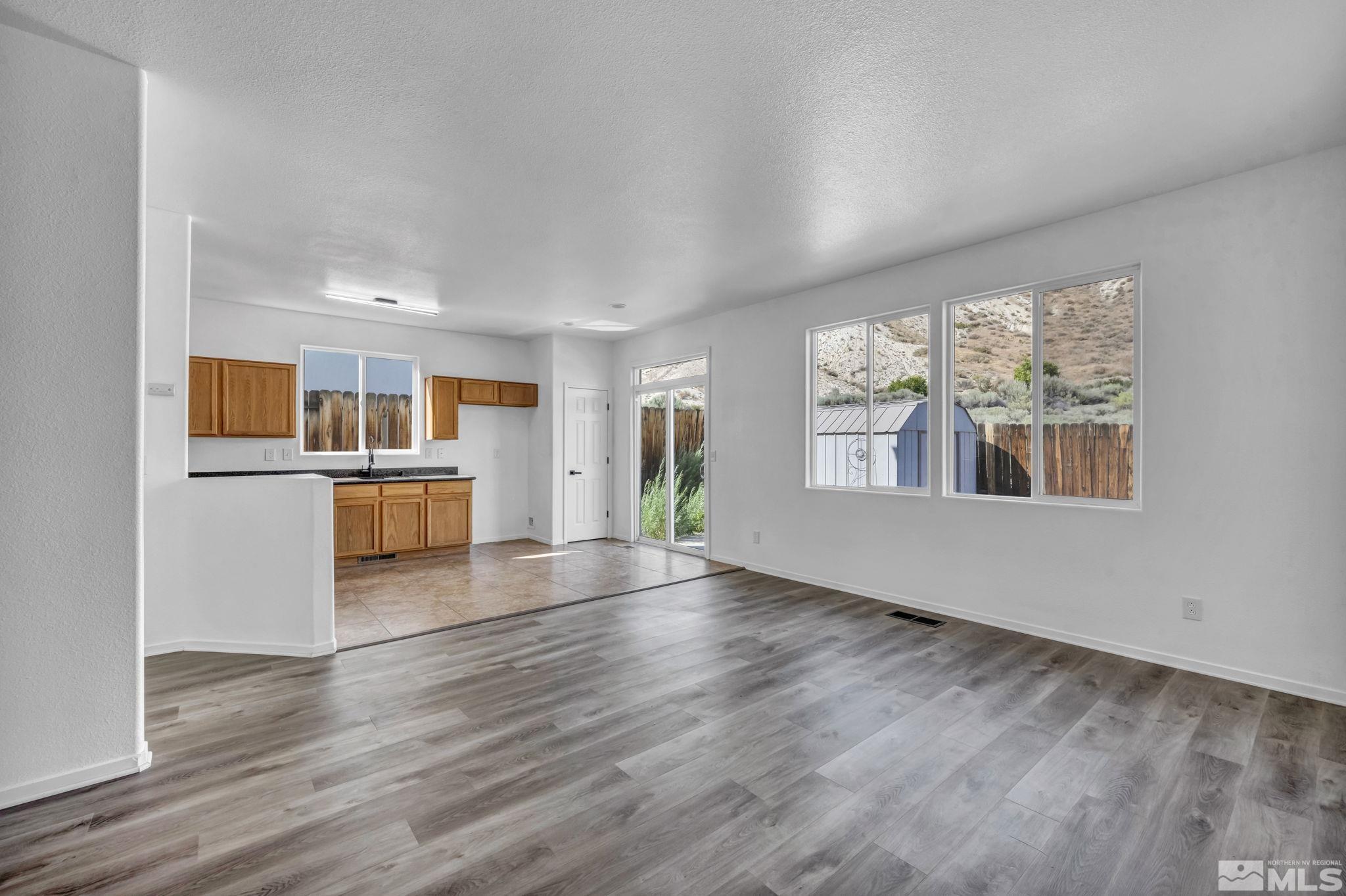 2290 Sapphire Ridge Way Reno, NV 89523 - Photo 6 of 40 Photo 6