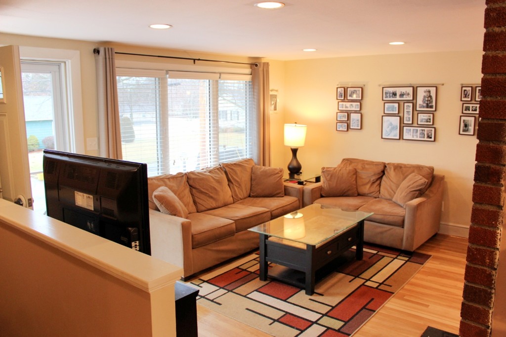 3 Rogers Road Peabody, MA 01960 - Photo 5 of 30 Gallery Image 5