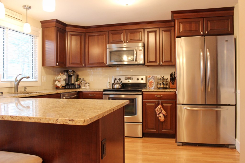 3 Rogers Road Peabody, MA 01960 - Photo 7 of 30 Gallery Image 7