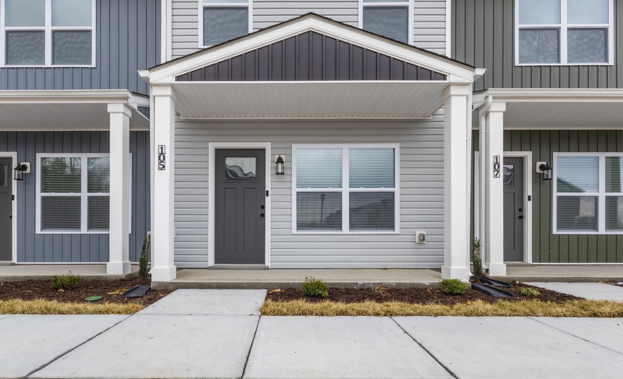 105 Front Rdg Circle Clarksville, TN 37042 - Photo 1 of 34 Gallery Image 1