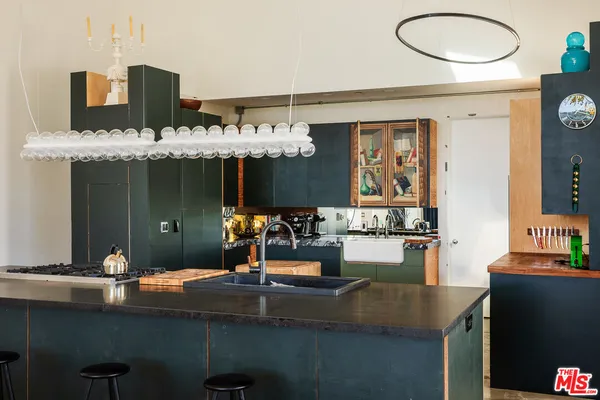 $3,000,000 | 1742 Deerhill Trail, Topanga, CA 90290