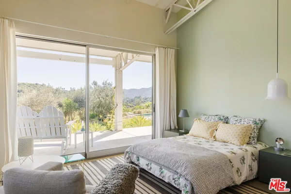 $3,000,000 | 1742 Deerhill Trail, Topanga, CA 90290