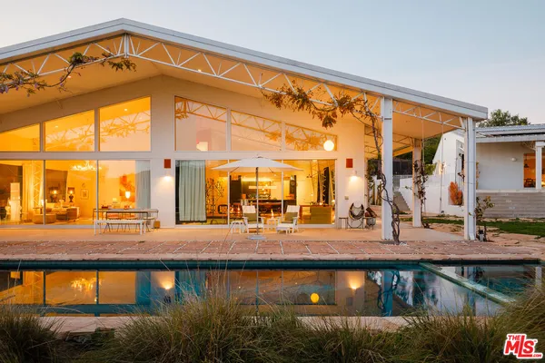 $3,000,000 | 1742 Deerhill Trail, Topanga, CA 90290