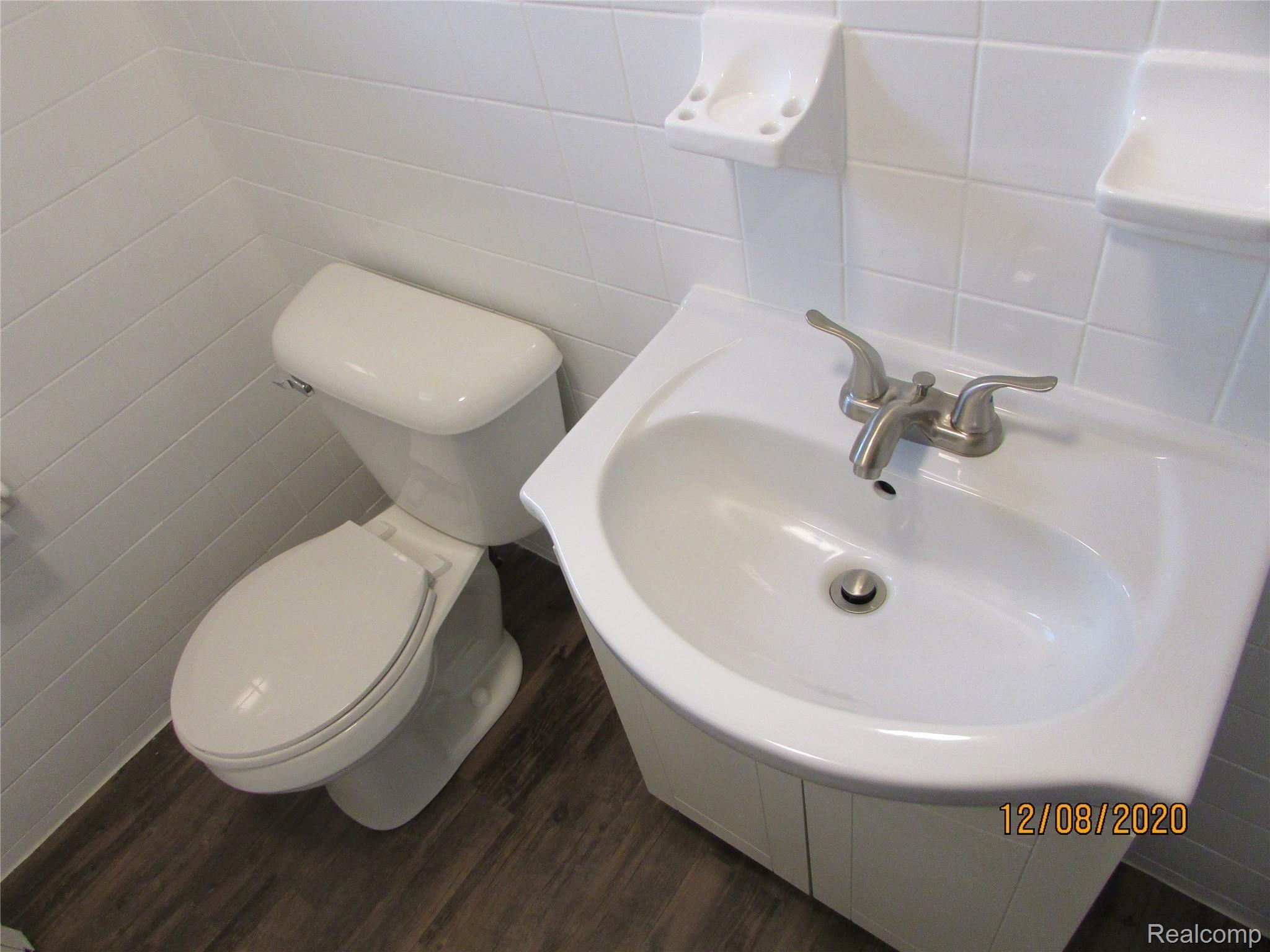 2101 Howe Road Burton, MI 48519 - Photo 19 of 38 2101 Howe rd interior 2020-03-16 008.JPG