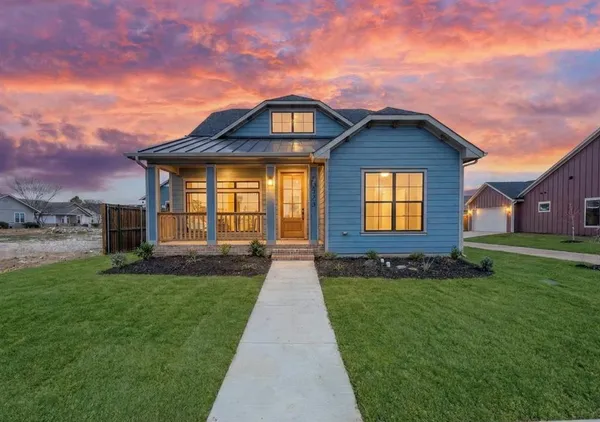 $549,000 | 305 Dylan Way, Midlothian, TX 76065