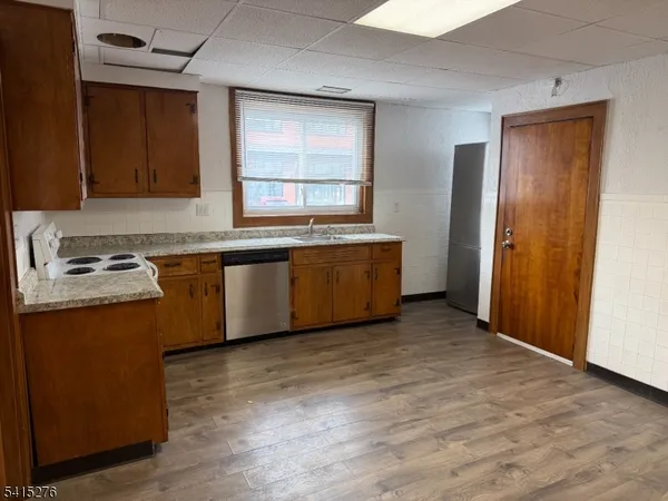 $2,000 | 59 Walnut Street, Unit 1, Montclair, NJ 07042