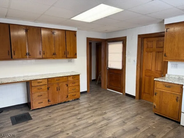 $2,000 | 59 Walnut Street, Unit 1, Montclair, NJ 07042