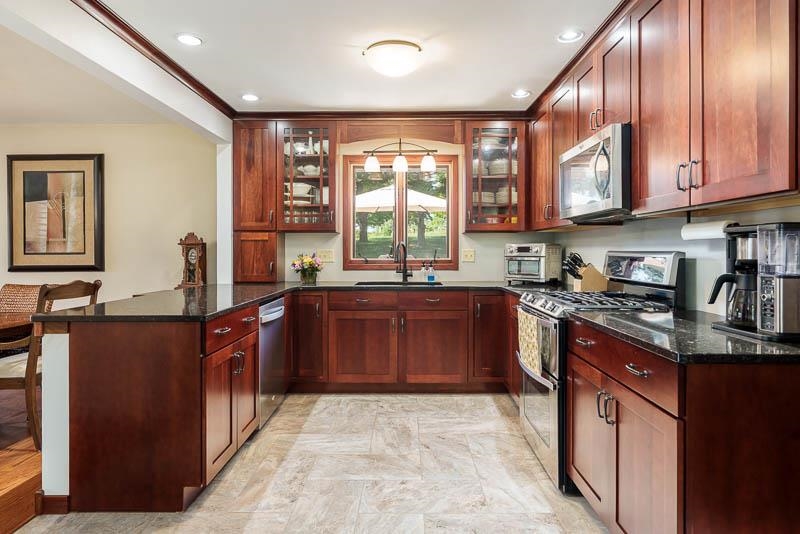 12632 North Gate Road Roscoe, IL 61073 - Photo 13 of 60 Gallery Image 13