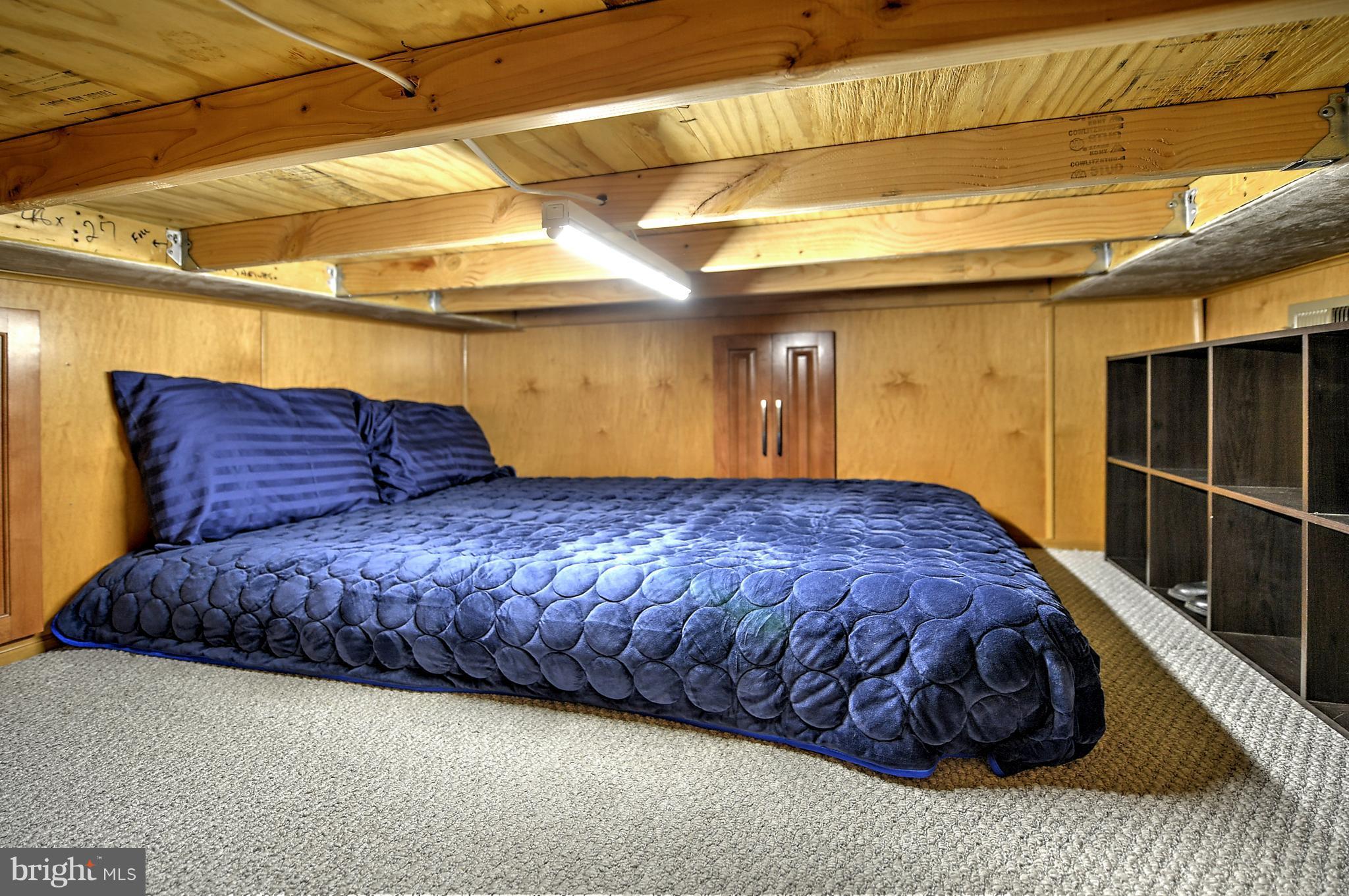 600 Water Street Southwest Washington, DC 20024 - Photo 13 of 30 Sleeping Cutty