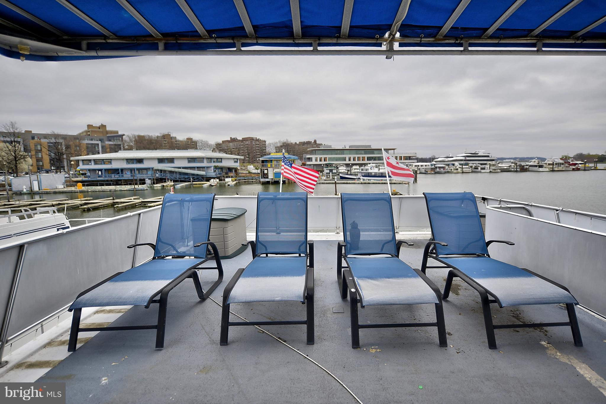 600 Water Street Southwest Washington, DC 20024 - Photo 17 of 30 Exterior (General)