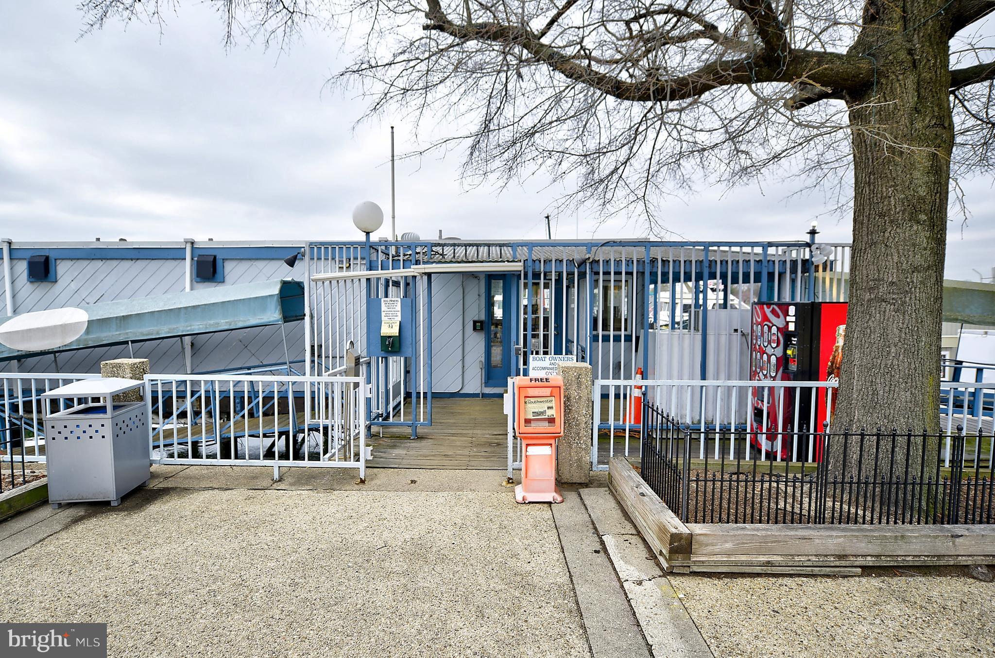 600 Water Street Southwest Washington, DC 20024 - Photo 24 of 30 Entrance to Gangplank Marina