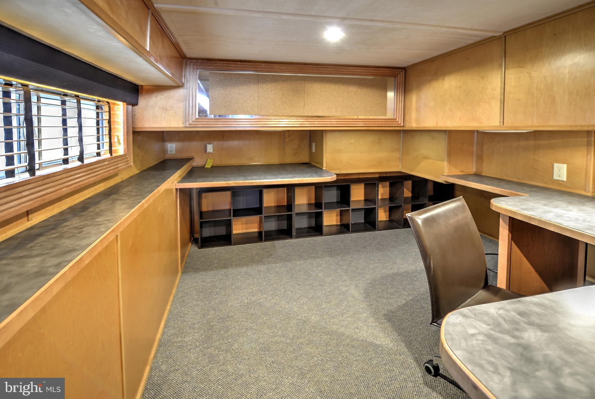 600 Water Street Southwest Washington, DC 20024 - Photo 8 of 30 Den/Office off Family Room