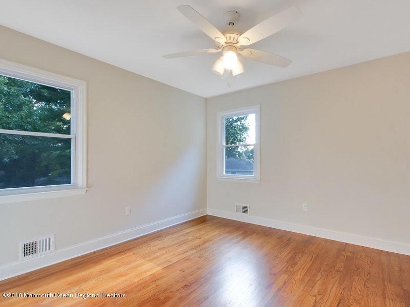 44 Fox Hill Road Middletown, NJ 07748 - Photo 16 of 27 018-291587-IMG_6553_7017890