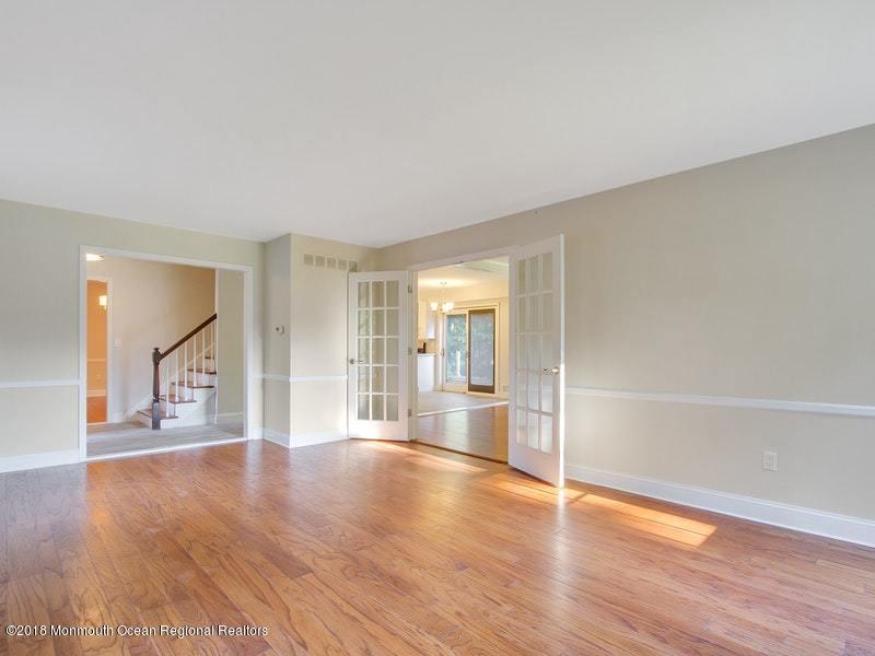 44 Fox Hill Road Middletown, NJ 07748 - Photo 9 of 27 005-291587-IMG_6607_7017901