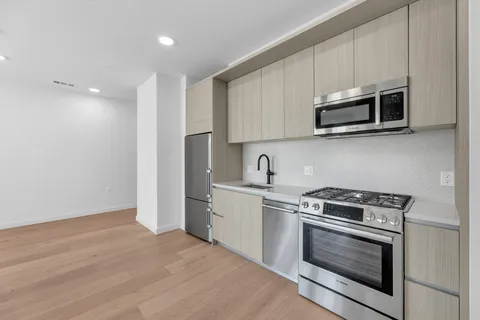 $460,000 | 2209 South 1st Street, Unit 231, Austin, TX 78704