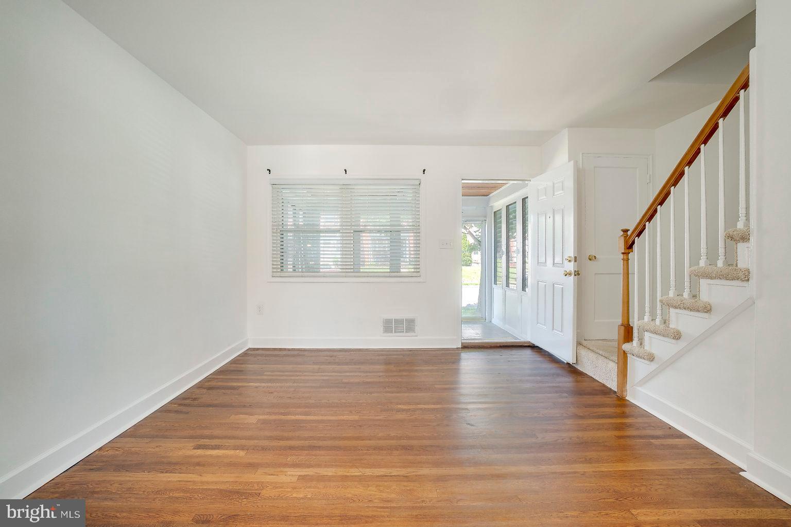 1907 Stanhope Road Baltimore, MD 21222 - Photo 8 of 32