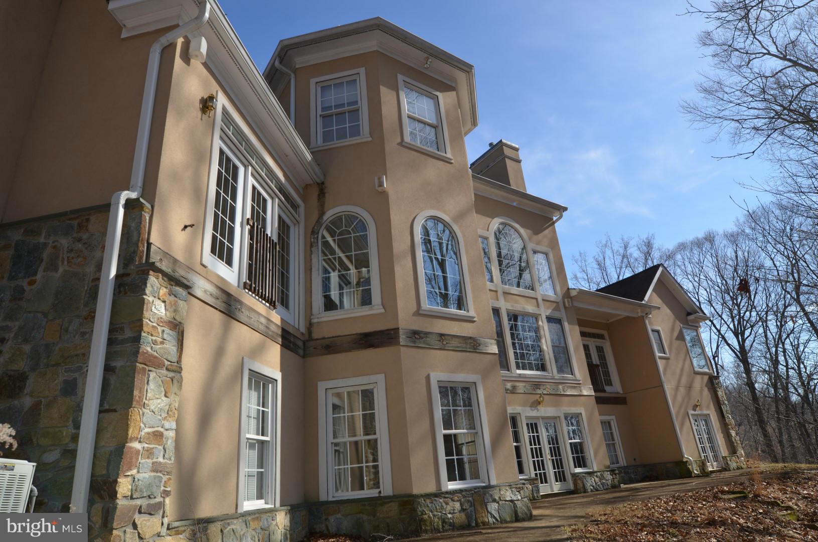 6434 Carters Run Road Marshall, VA 20115 - Photo 4 of 29 a front view of a building