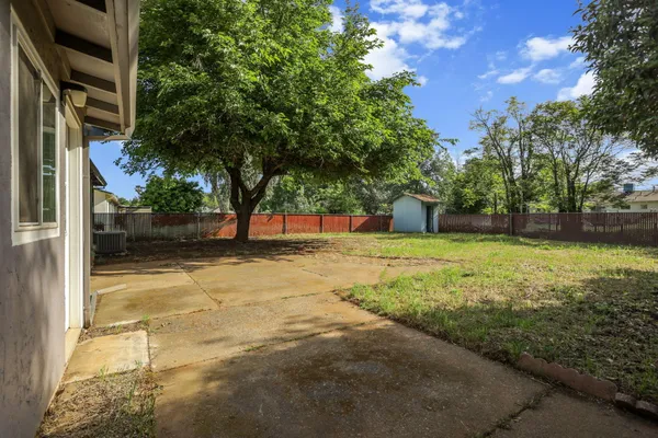 $325,000 | 2843 Kenco Avenue, Redding, CA 96002