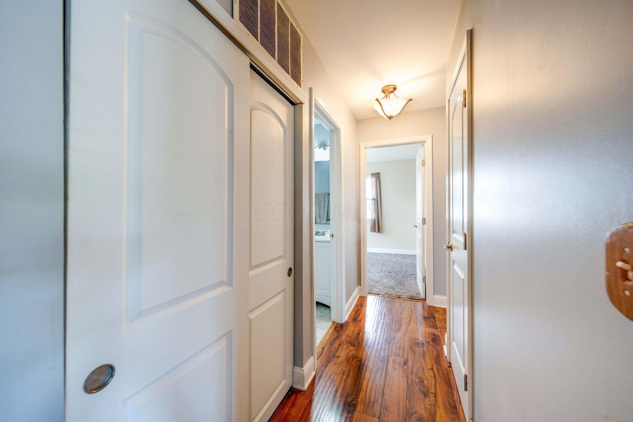 4791 Annhurst Road Columbus, OH 43228 - Photo 11 of 33 23-web-or-mls-A7401847_8_9