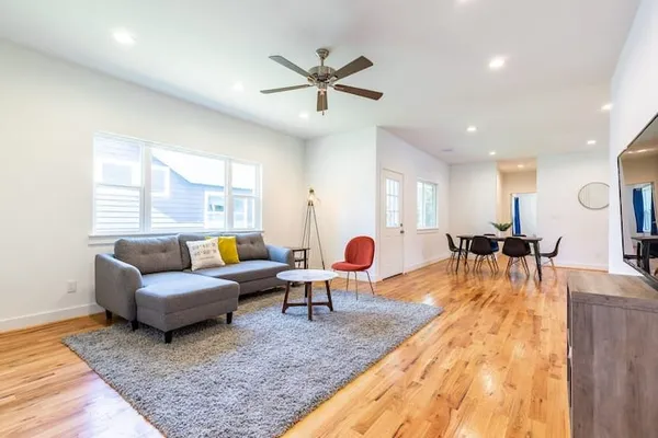 $2,295 | 1753 Pasadena Street, Houston, TX 77023