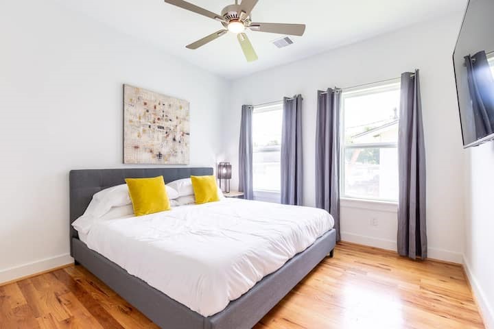 1753 Pasadena Street Houston, TX 77023 - Photo 19 of 26 Bedroom 2.