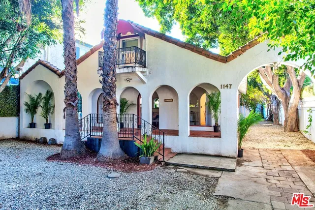 $8,000 | 1147 Wilcox Place, Los Angeles, CA 90038
