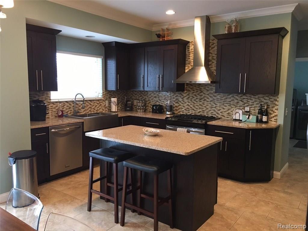 8211 East Pearson Road Utica, MI 48316 - Photo 15 of 30 IMG_0532.JPG