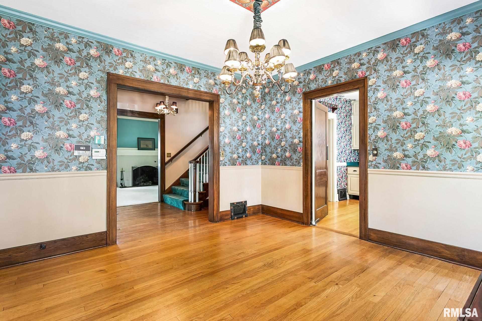 148 Forest Road Davenport, IA 52803 - Photo 13 of 44 Gallery Image 13