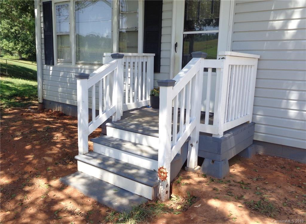 3264 Playmore Beach Road Lenoir, NC 28645 - Photo 9 of 10 Gallery Image 9